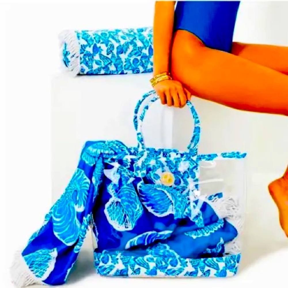 BNWT Lilly Pulitzer GWP Beach Tote + Pouch Set
